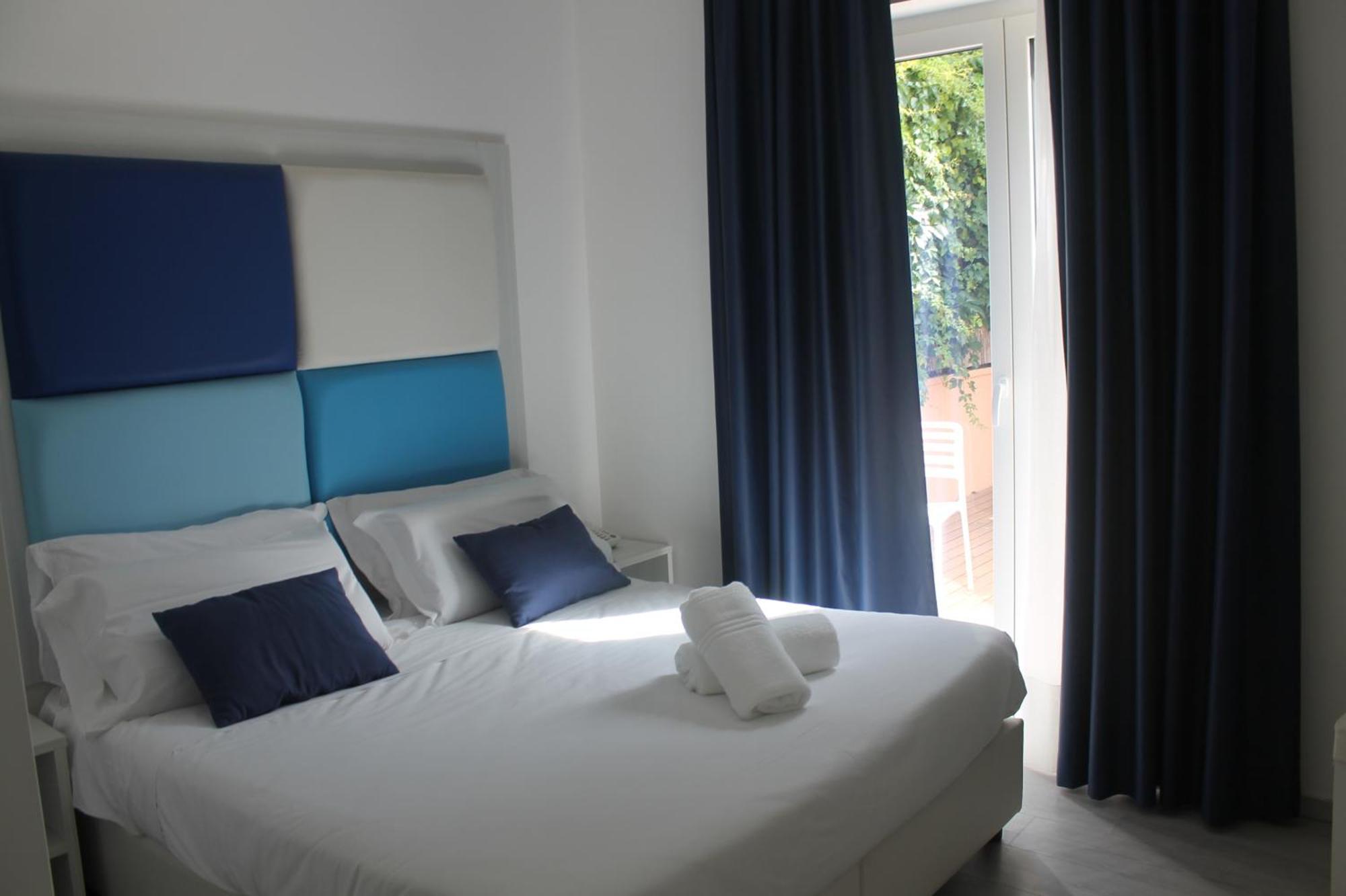 Eden Bleu Hotel