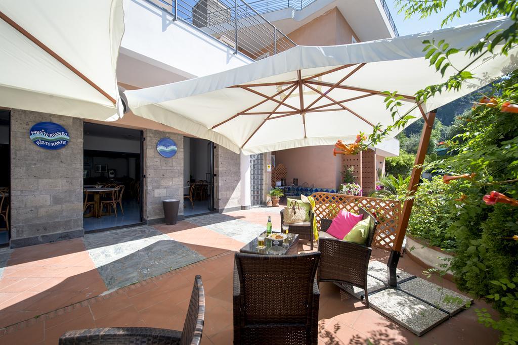 Eden Bleu Hotel 4*