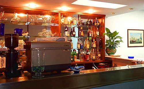 Eden Bleu Hotel